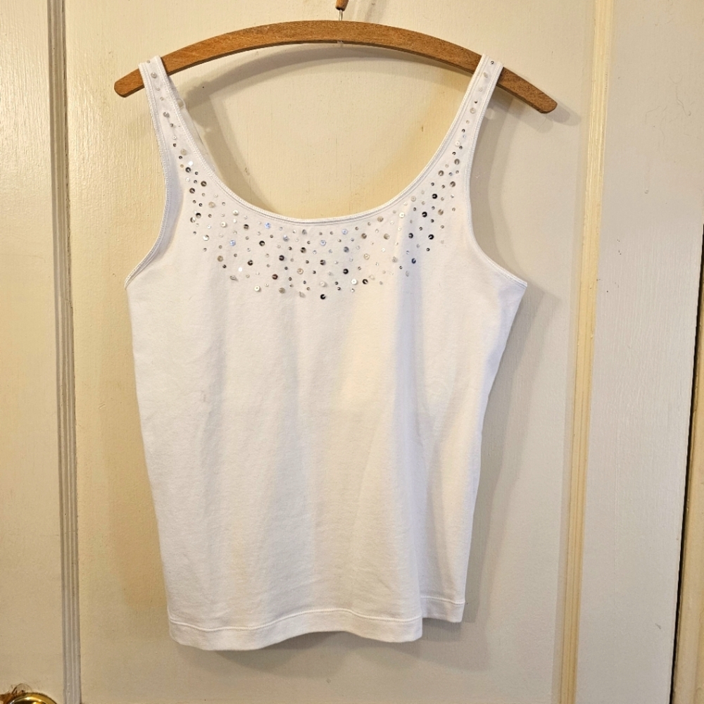 Chico's camisole adjustable w shelf bra